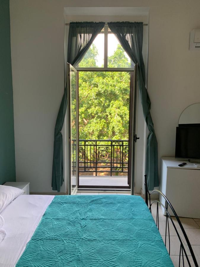 Garibaldi Rooms Ρέτζιο ντι Καλάμπρια Εξωτερικό φωτογραφία